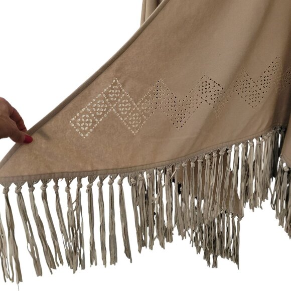 100% Cashmere Beige Poncho Wrap Fringe Trim Eyelet Design OS Made in Italy - Picture 6 of 10
